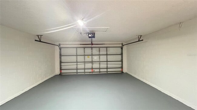 Building Photo - 1140 Cedarwood Way