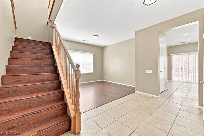 Building Photo - 11240 Woodland Violet Ave