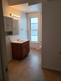 Building Photo - Anderson1724