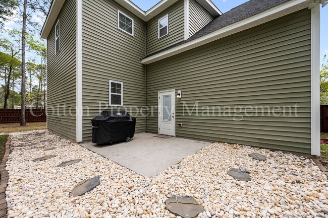 Building Photo - 807 Dan Owen Dr