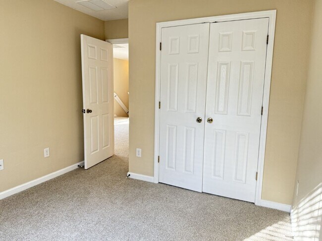 Building Photo - Move-in ready in Fleming Island Plantation