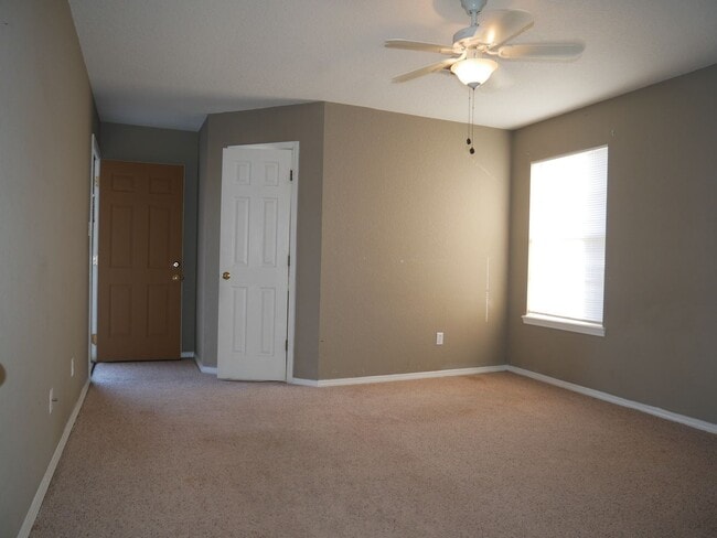 Building Photo - 5003 S 30th St