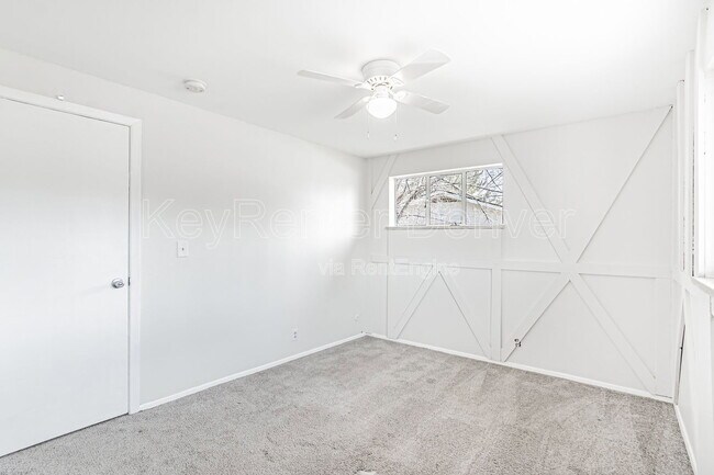 Building Photo - 5265 W Ontario Ave