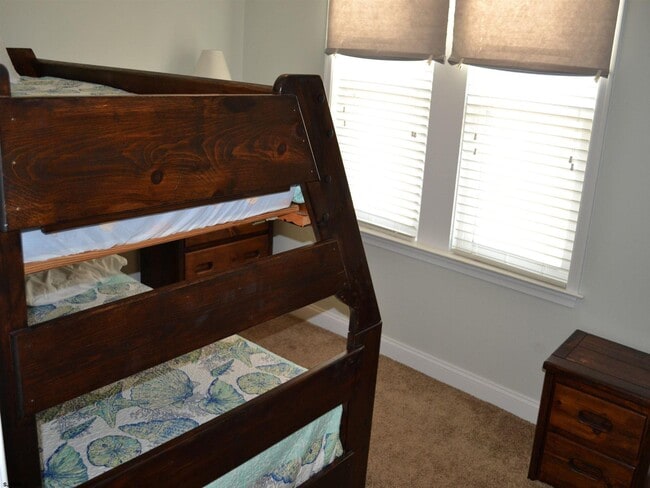 Building Photo - 12 S Franklin Ave