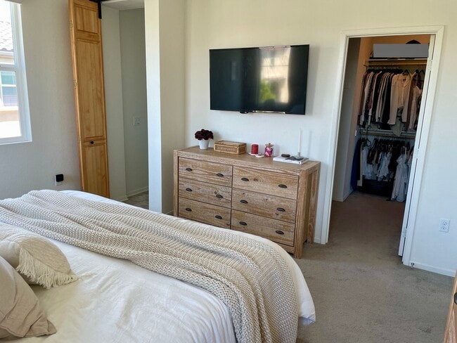 Building Photo - 1601 Santa Carolina