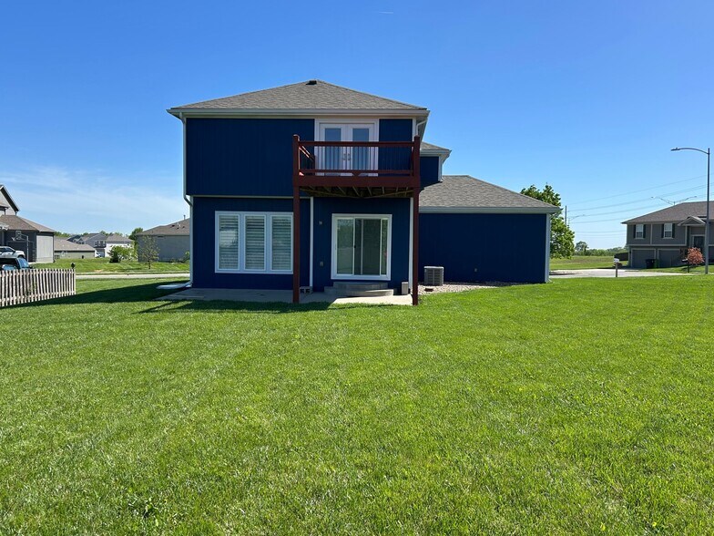 Building Photo - 700 Quincy Ct