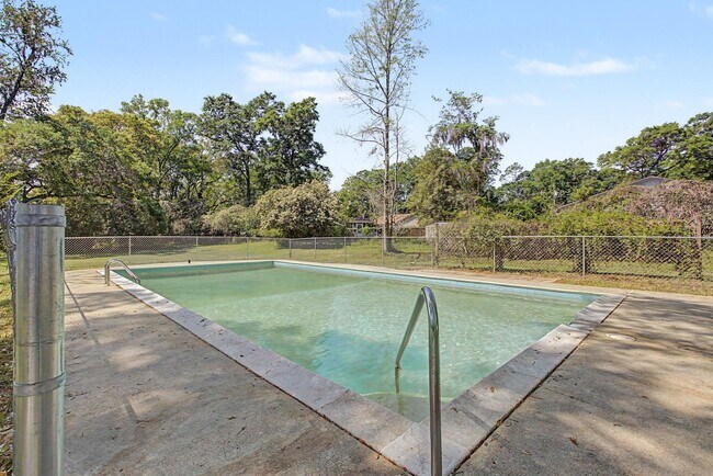 Building Photo - 3308 Gallant Fox Trail