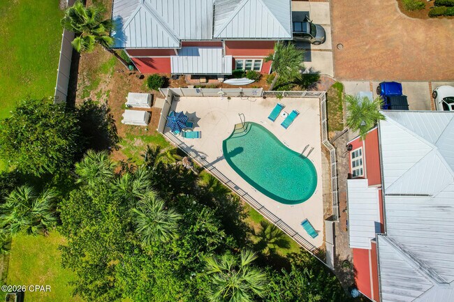 Building Photo - 100 Downing St