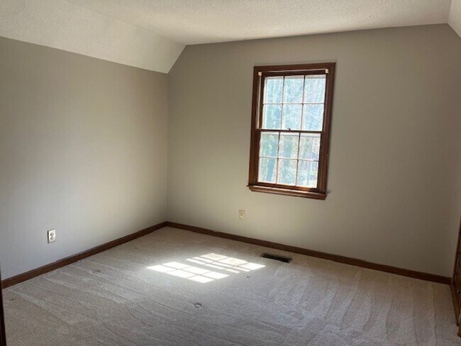 Building Photo - 800 Wilmington Ct