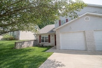 Building Photo - 5567-5569 Pinehurst Ln.