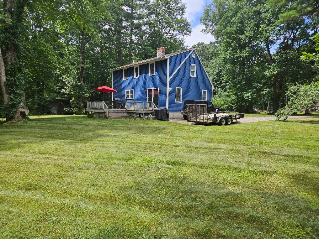 Yard - 11 Laurel Ln