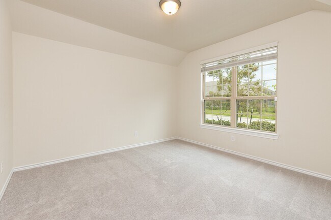 Building Photo - 11 Pioneer Canyon Pl