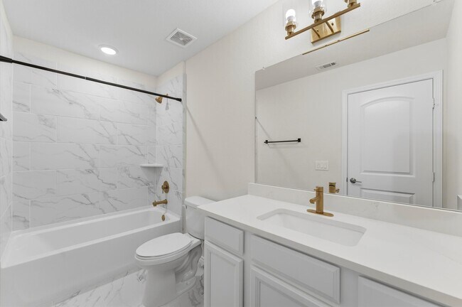 Building Photo - 1822 Calabasas Way