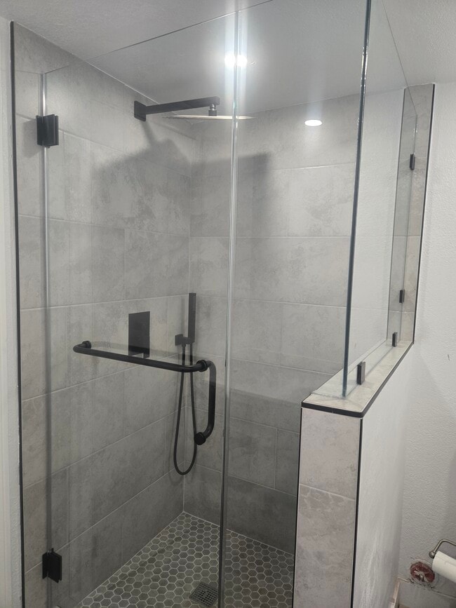 Building Photo - 1702 Brown St