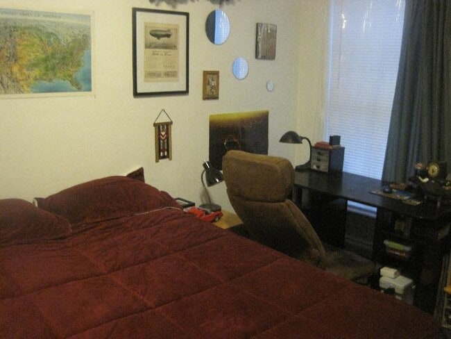 Building Photo - 28 S Huntington Ave