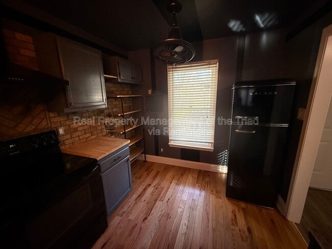 Building Photo - 1319 Glen Raven Ct