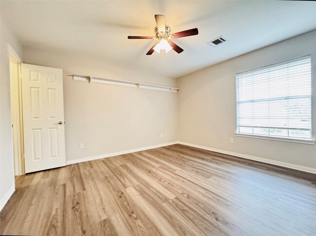Building Photo - 4510 Colony Hills Dr