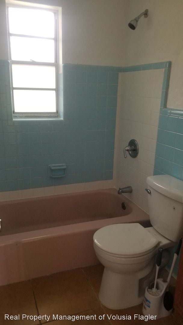 Building Photo - 3 br, 1 bath House - 858 Maley St