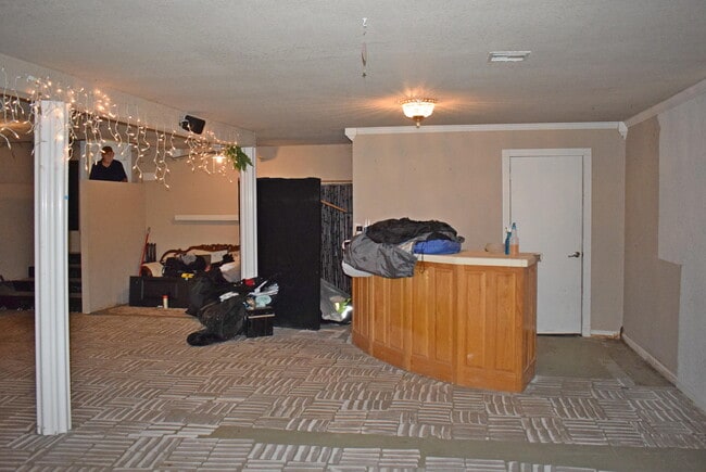 Building Photo - 6271 W Cedar Meadows Ln