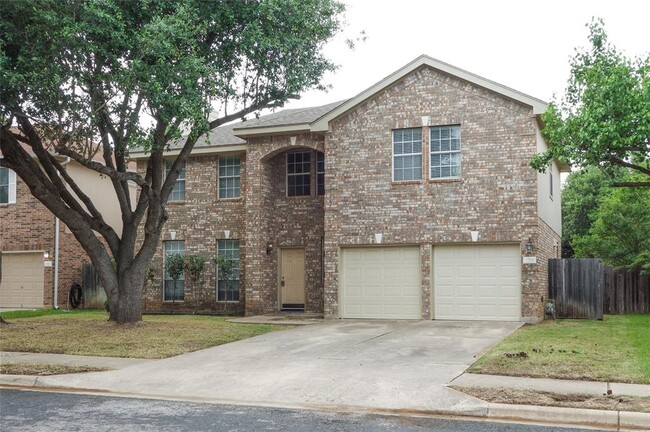Building Photo - 2215 Bent Bow Dr