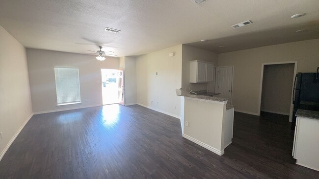 Building Photo - 3505 Barnacle Dr