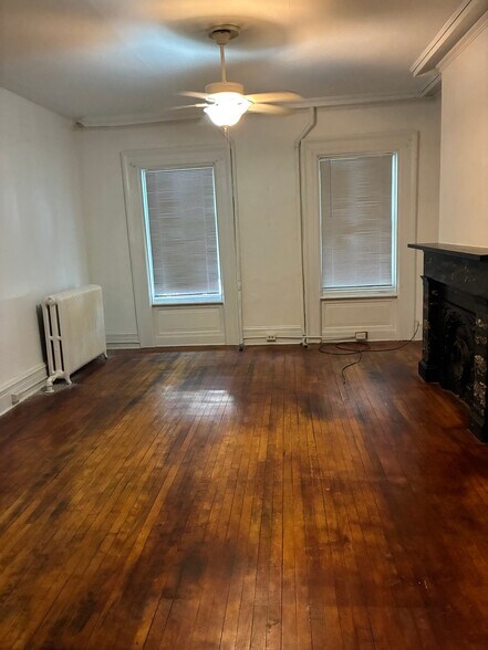 Building Photo - 103 Grand St