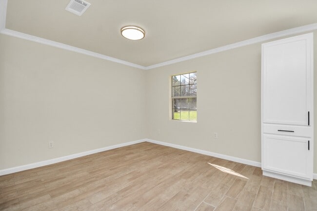 Building Photo - 25409 Pebble Dr