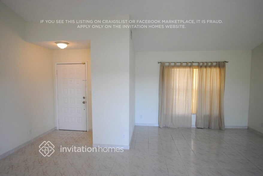 Building Photo - 889 NW 97th Ave