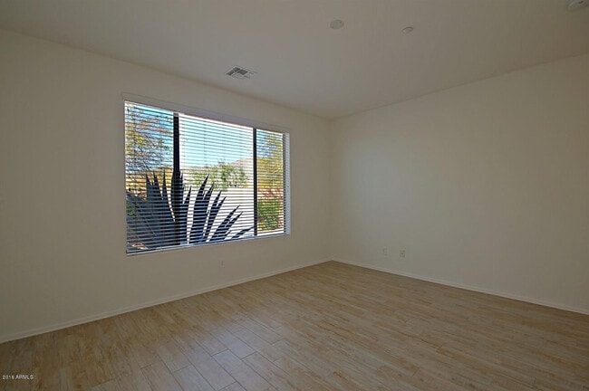 Building Photo - 41440 N Bent Creek Way