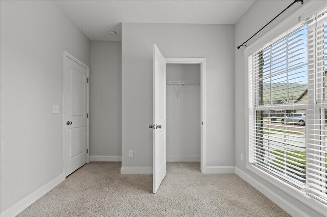 Building Photo - 1795 Stampede Cir