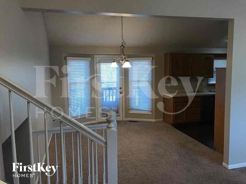 Building Photo - 8320 N Allenton Dr