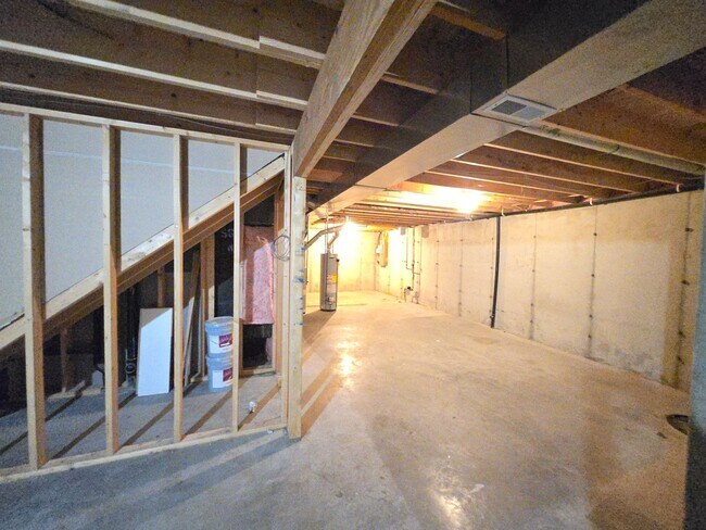 Building Photo - Spacious West Sioux Falls Twinhome with Gr...