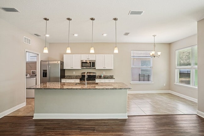 Floorplan - Eleven Oaks