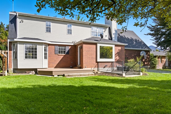 Building Photo - 342 S Palisade Dr