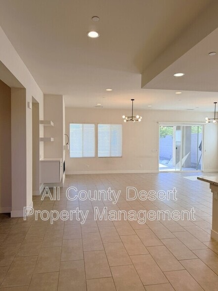 Building Photo - 74565 Tesla Dr