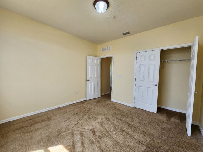 Building Photo - Gorgeous 3-Bedroom, 2.5-Bathroom Townhome in Orlando