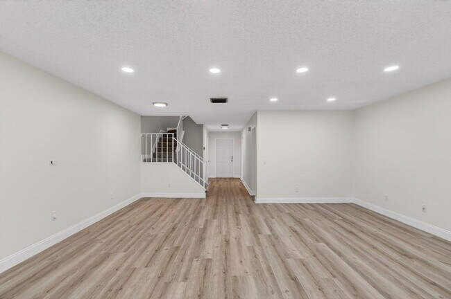 Building Photo - 21682 Cypress Rd