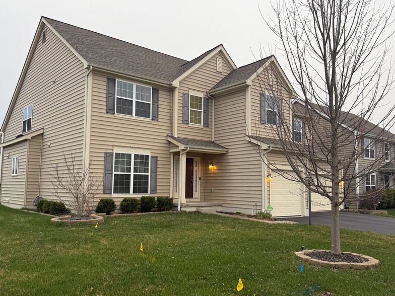 Building Photo - 4143 Freesia Dr
