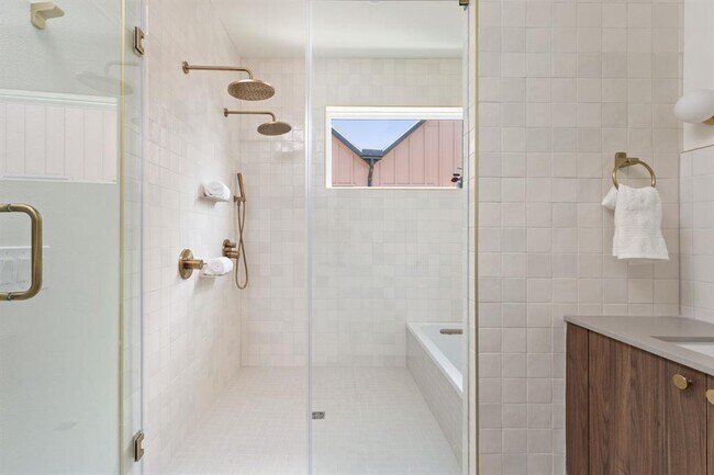 Building Photo - 3528 Gonzales St