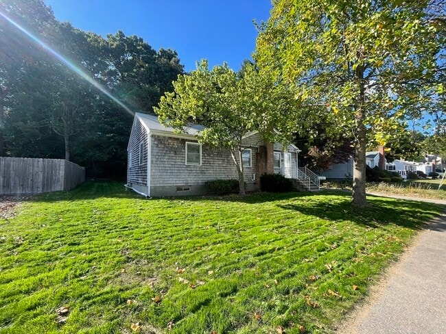 Building Photo - 48 Bornwood Dr