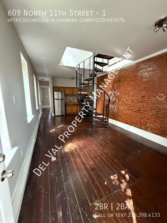 Building Photo - 609 N 11th St