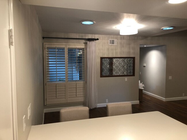 Building Photo - Well maintained, updated Goleta home