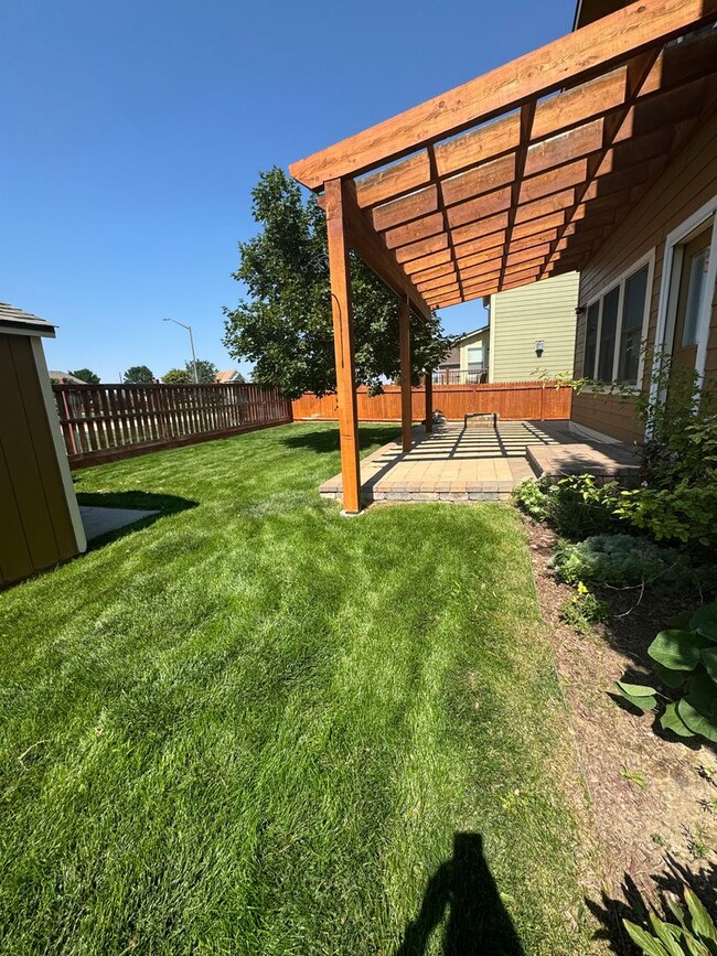 Building Photo - 915 Ridge Runner Dr