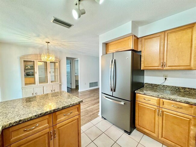 Building Photo - 1145 Stewart Dr