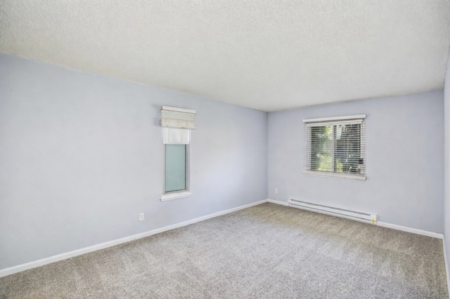 Building Photo - 413 Piccadilly Pl