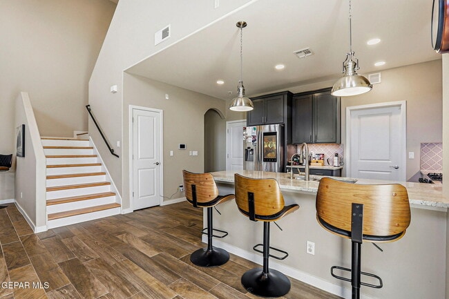 Building Photo - 2020 Tim Foster St