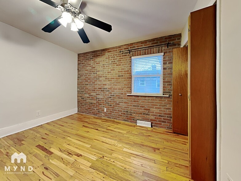 Building Photo - 4465 Meade St