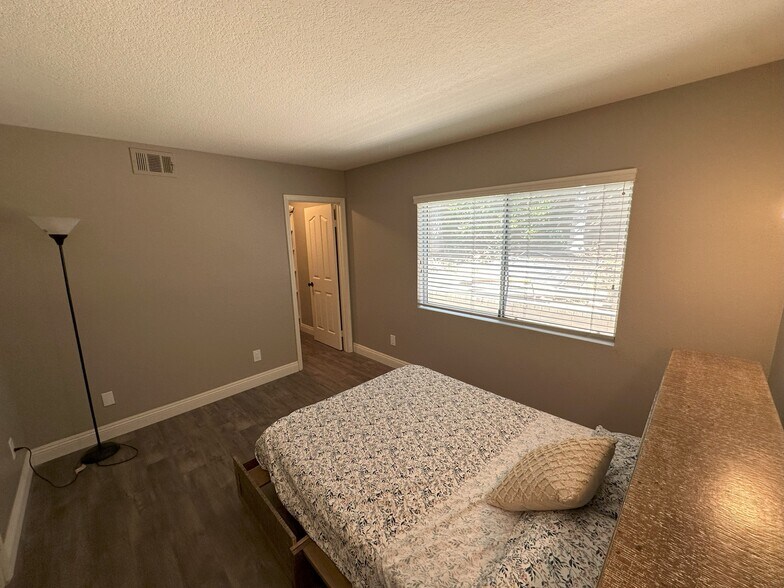 Building Photo - 28338 Welfleet Ln