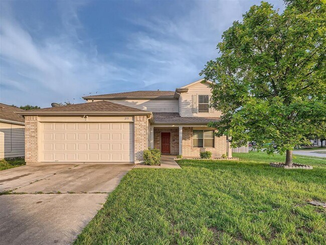 Primary Photo - 215 Spruce Dr