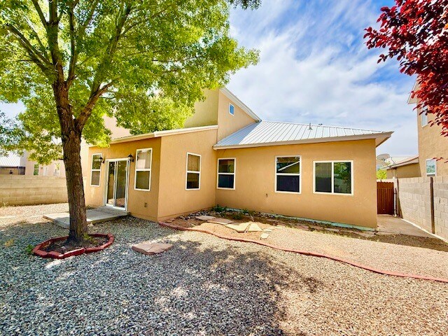 Building Photo - 450 Minturn Loop